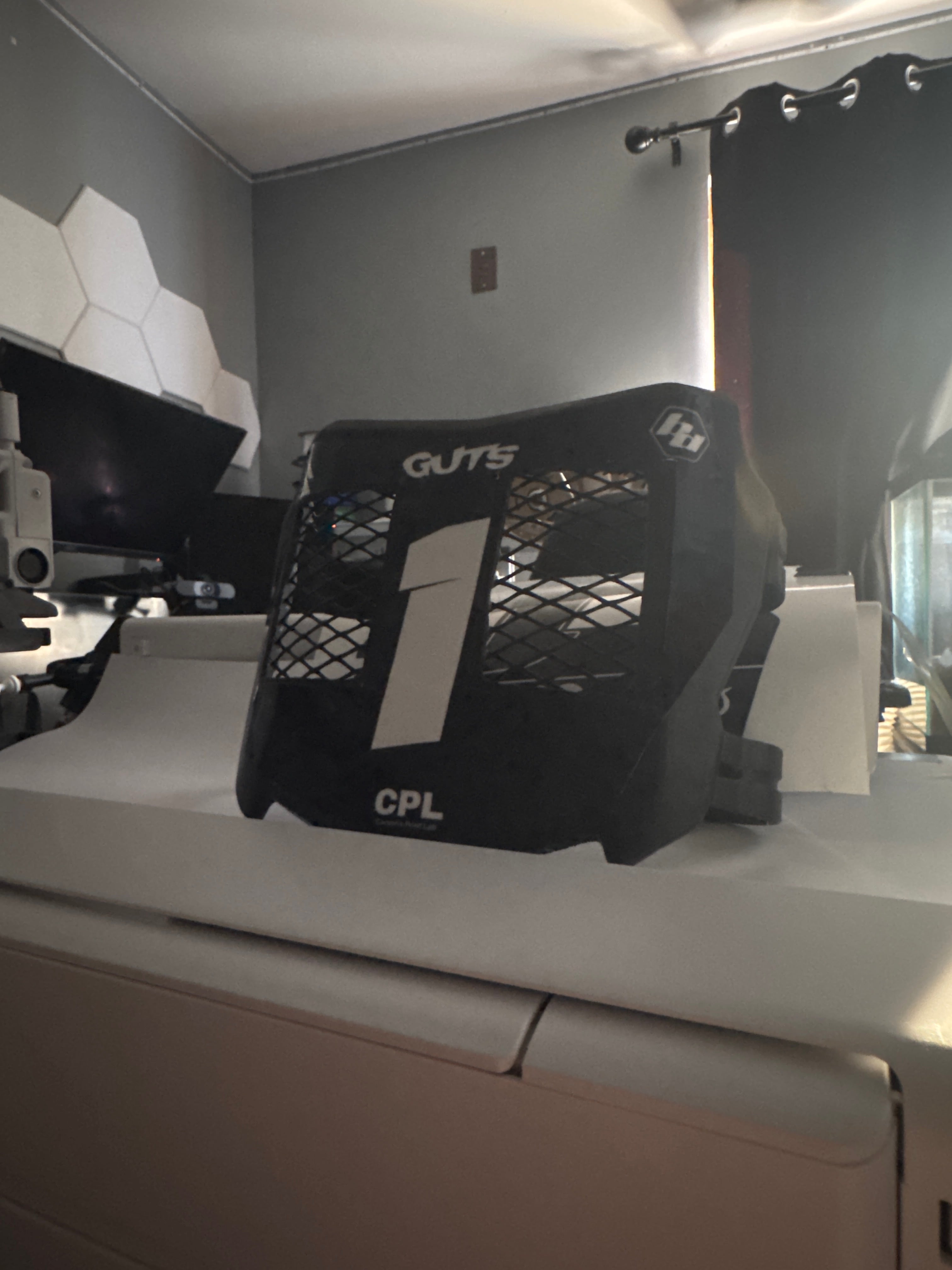 CLEARANCE‼️ 1 of 1 motocutz vented plate