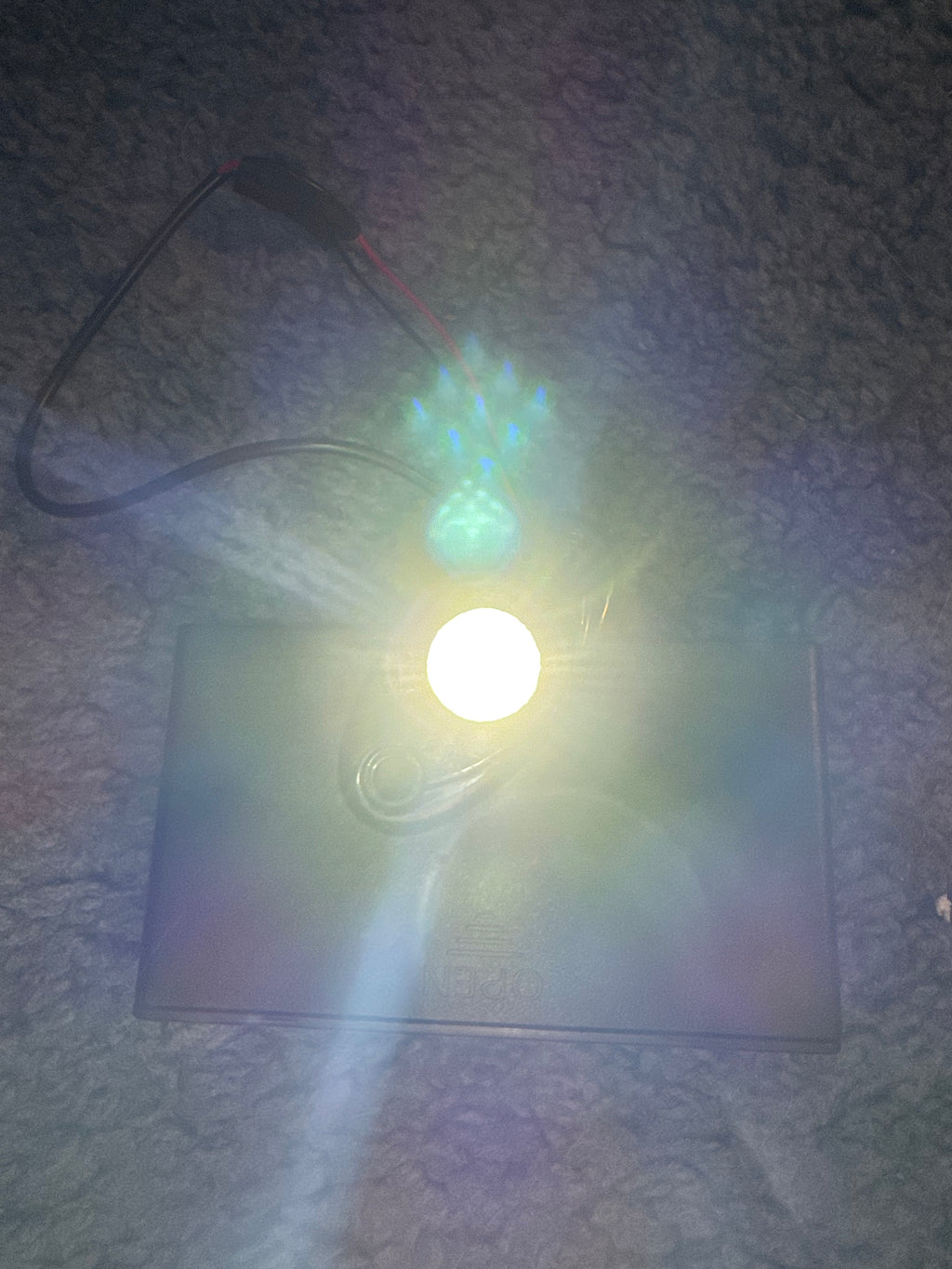 Battery powered rock light V1